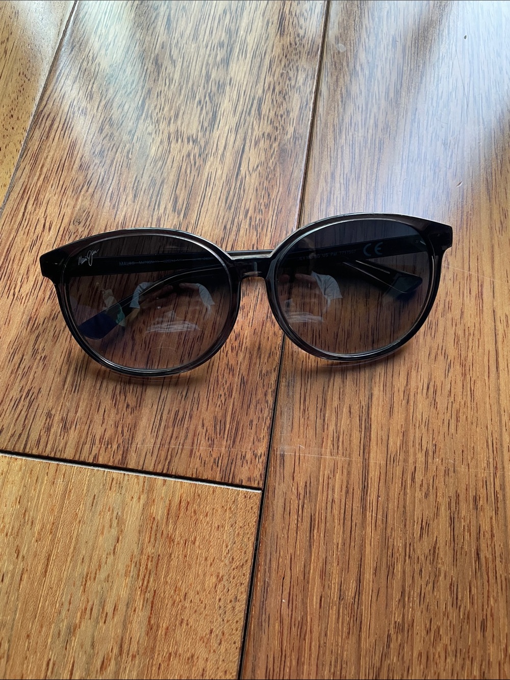 Maui Jim Black Round Women's Sunglasses